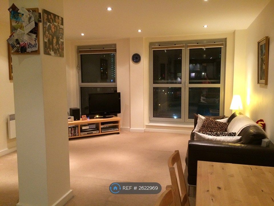 Property photo 2 of 21