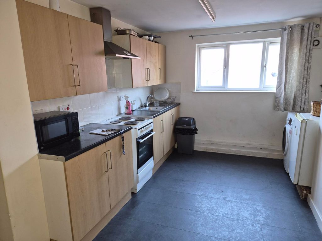 Property photo 1 of 4