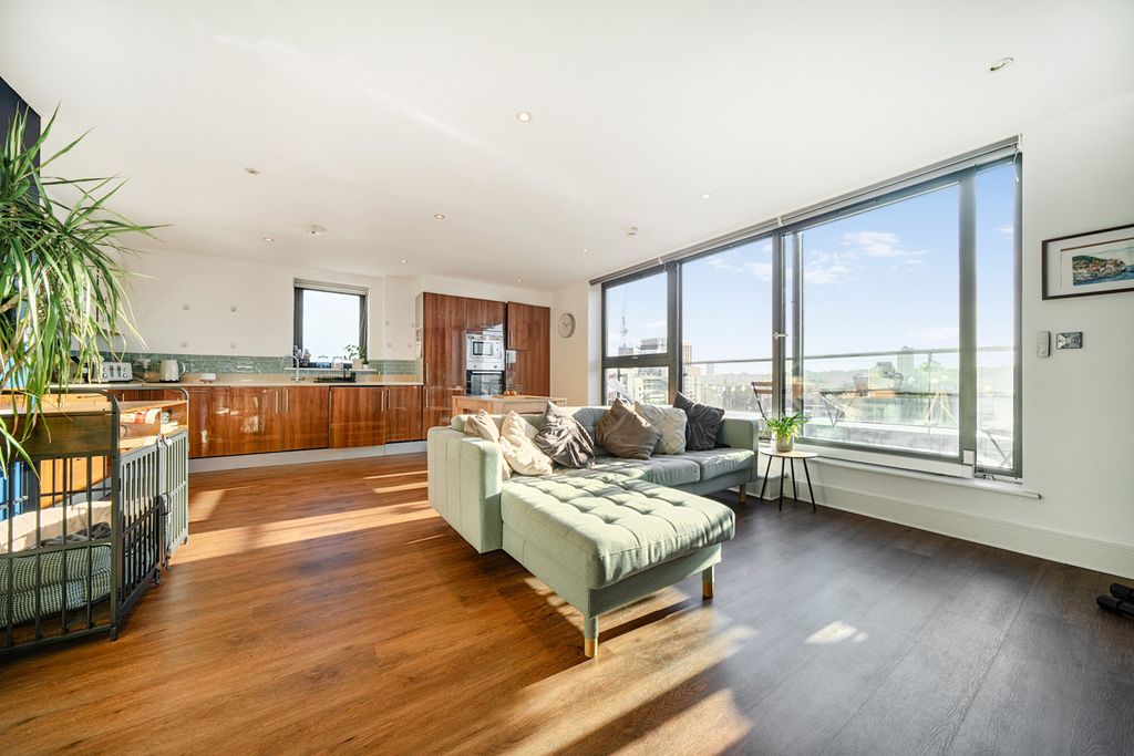 Property photo 2 of 16 Open Plan Living