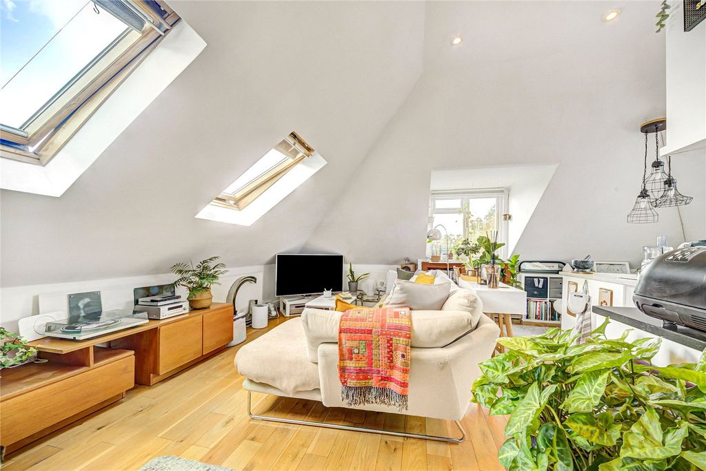 Property photo 1 of 14 Picture No. 13