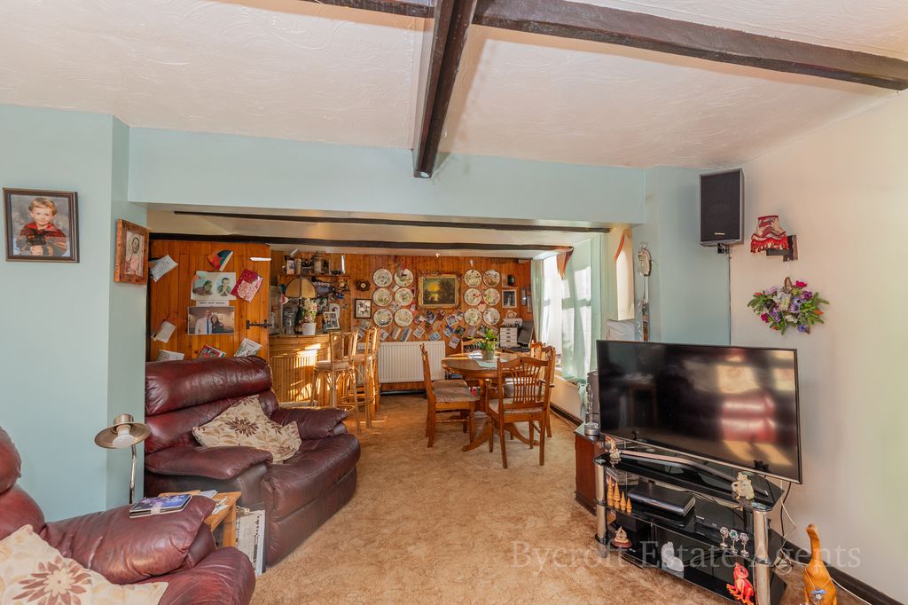 Property photo 3 of 20