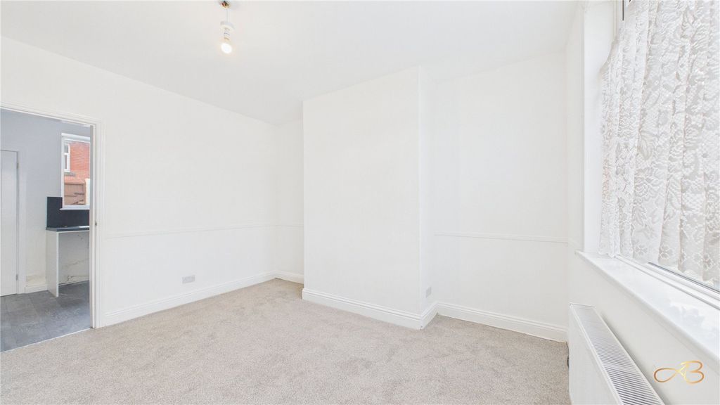 Property photo 2 of 6 Picture No. 06