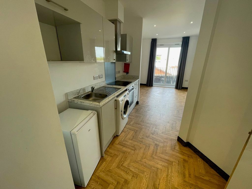 Property photo 2 of 4