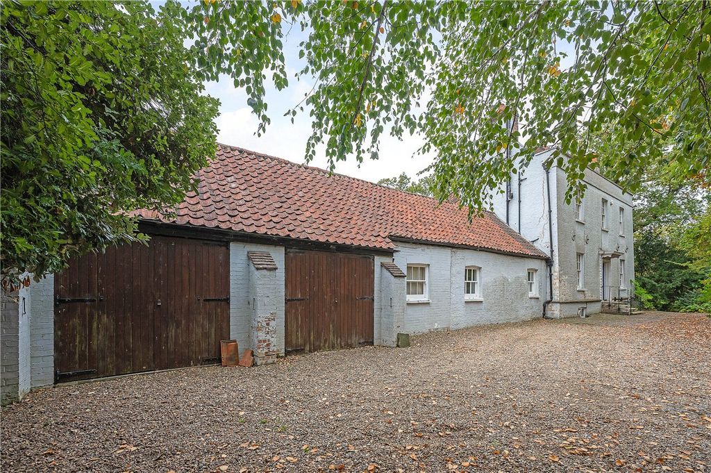 Property photo 2 of 53 Exterior