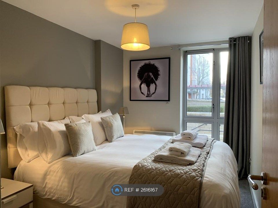 Property photo 1 of 6 Bedroom 1