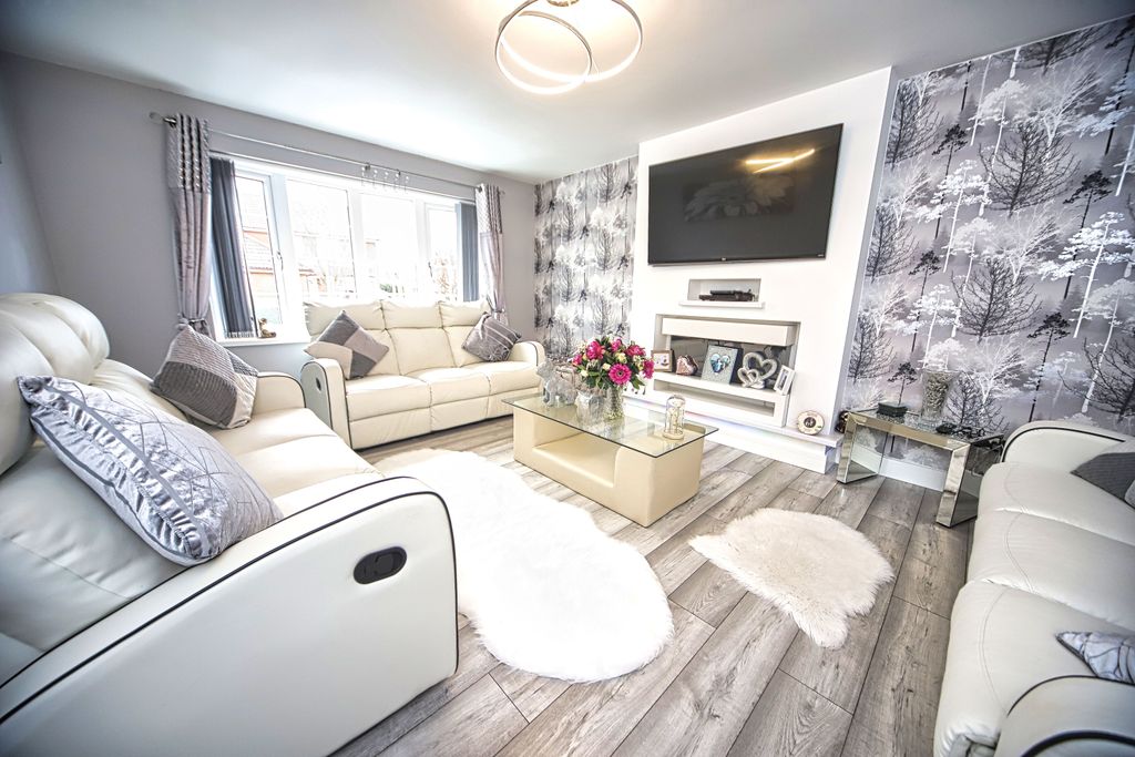 Property photo 2 of 13 Img_5831