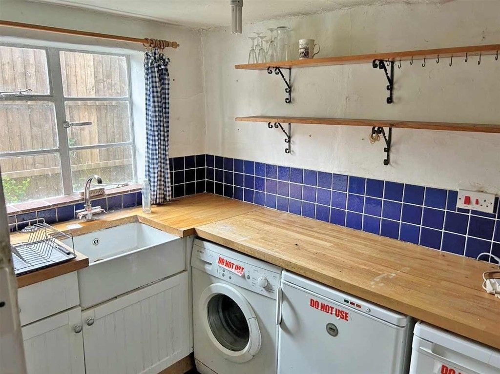 Property photo 3 of 5