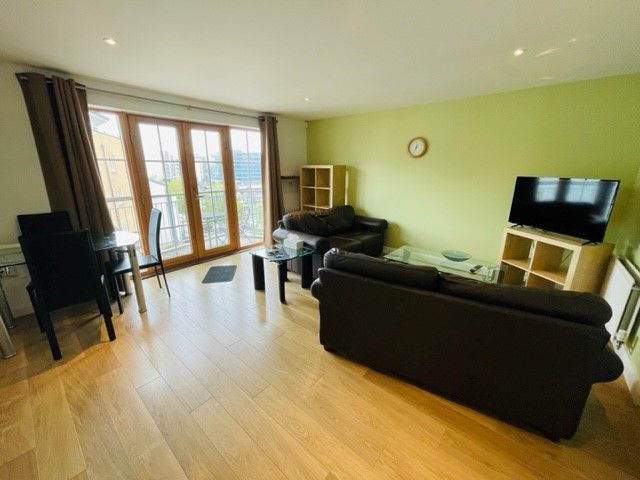 Property photo 2 of 8