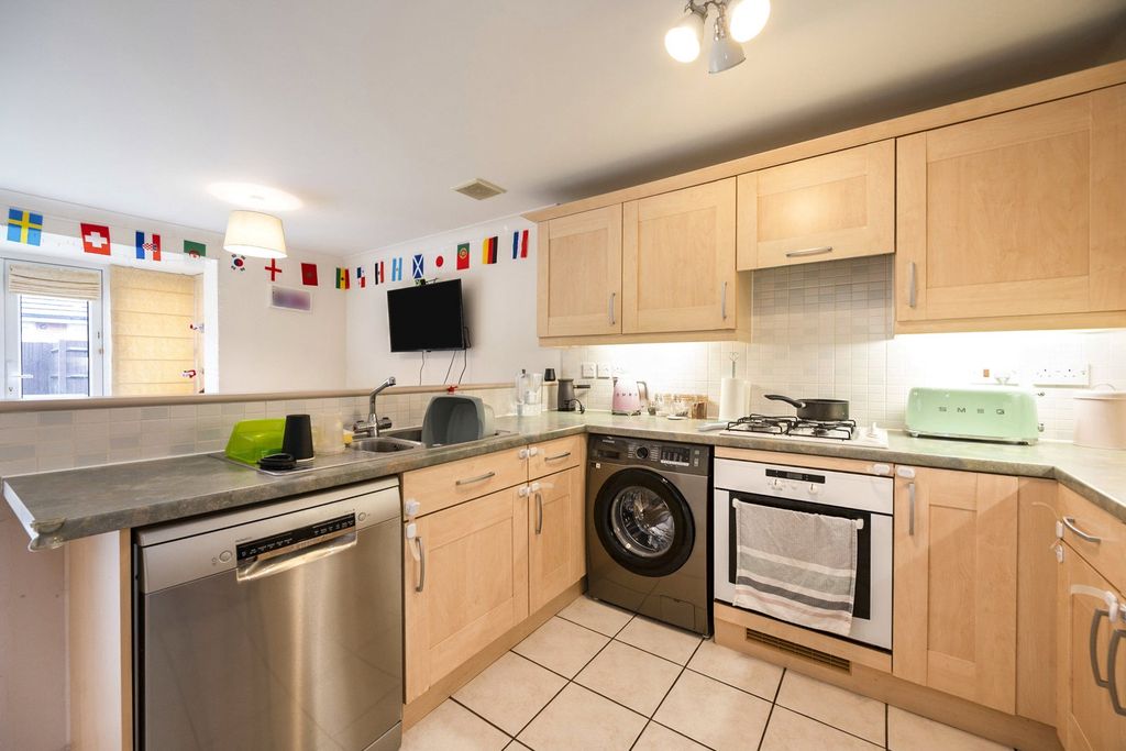 Property photo 2 of 20 Pbox-Img.Jpg