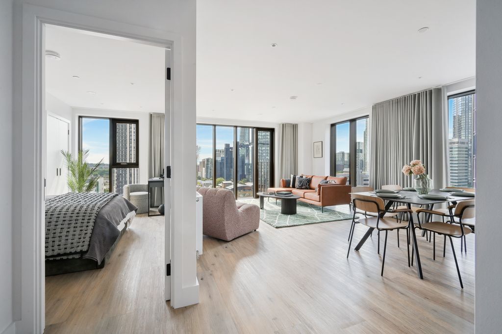 Property photo 3 of 25