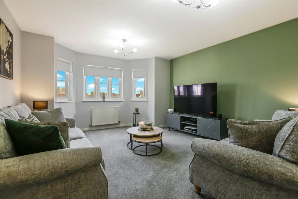 Property photo 2 of 17 Picture No. 03