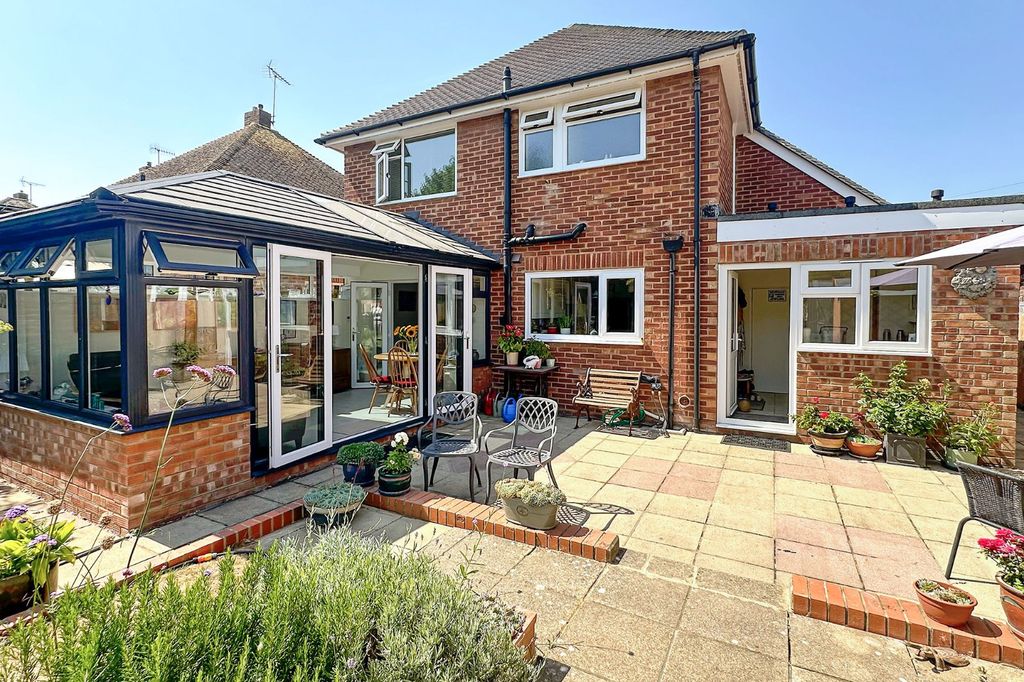 Property photo 2 of 16 Picture No. 20