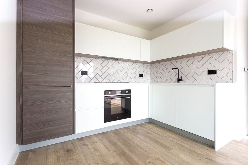 Property photo 2 of 15 Picture No. 08