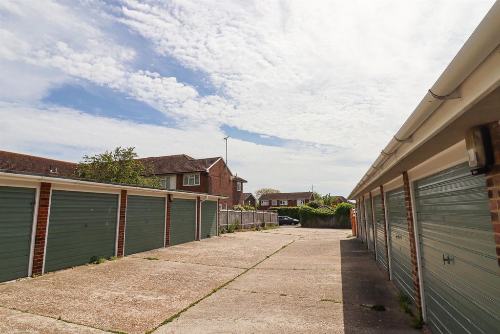Additional image 15 of 2 bed flat for saleNormandale, Bexhill-On-Sea TN39