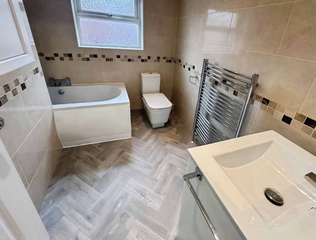 Property photo 3 of 12 5374722