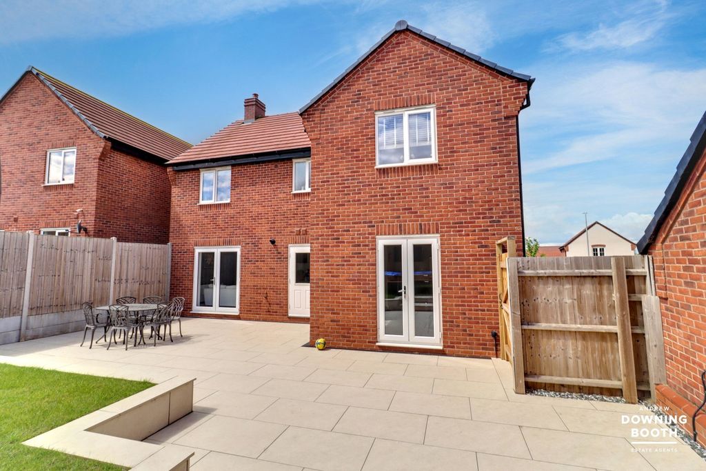 Additional image 31 of 4 bed detached house for saleThompson Way, Lichfield WS13
