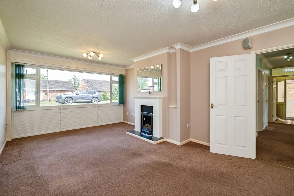 Property photo 2 of 19 Pbox-Img.Jpg