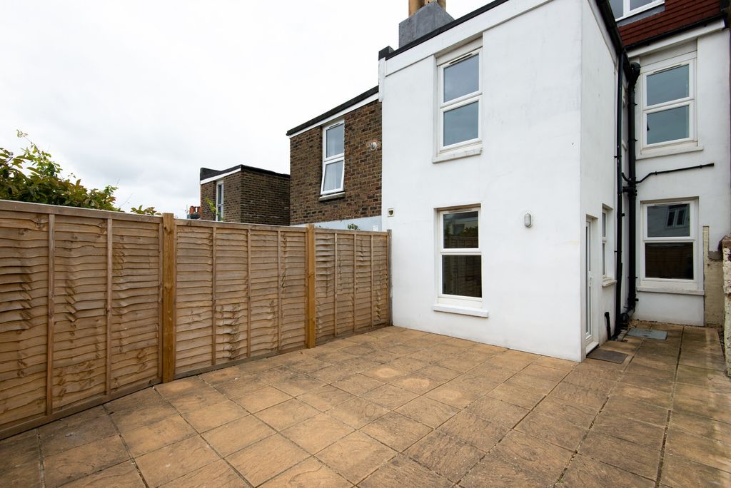 Property photo 3 of 16 Private Paved Rear Courtyard With Secure Wooden Fe...