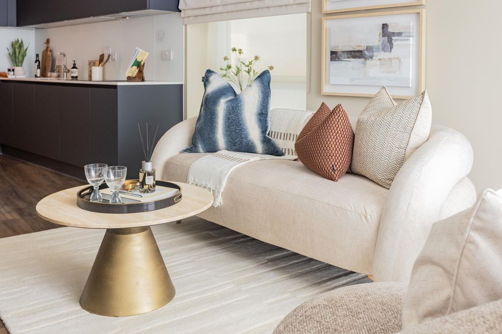 Property photo 3 of 7 Image