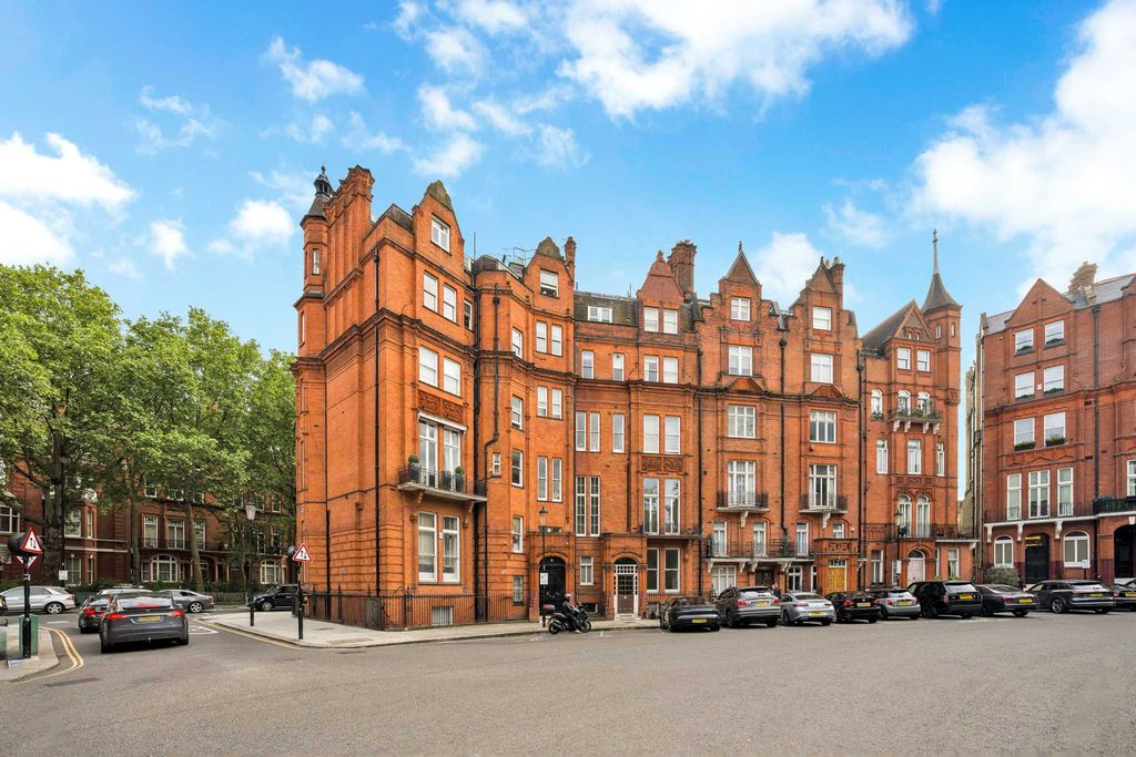 Property photo 1 of 21 Flat 6, 24 Hans Place, Knightsbridge, London, Sw1X 0Jy