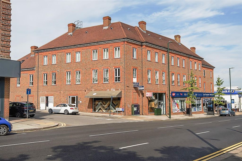 Property photo 1 of 8 Tdk7Wjmt106Tp74N3Mpelg.Jpg