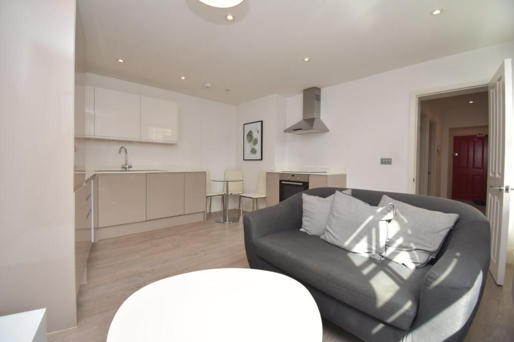 Property photo 2 of 19