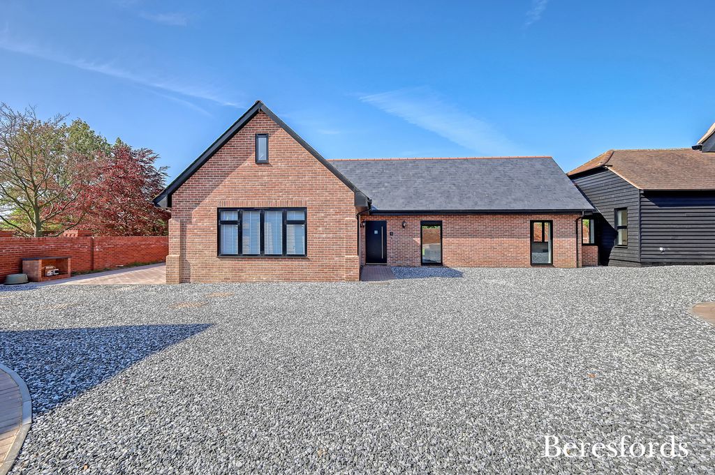 Property photo 1 of 16 Front