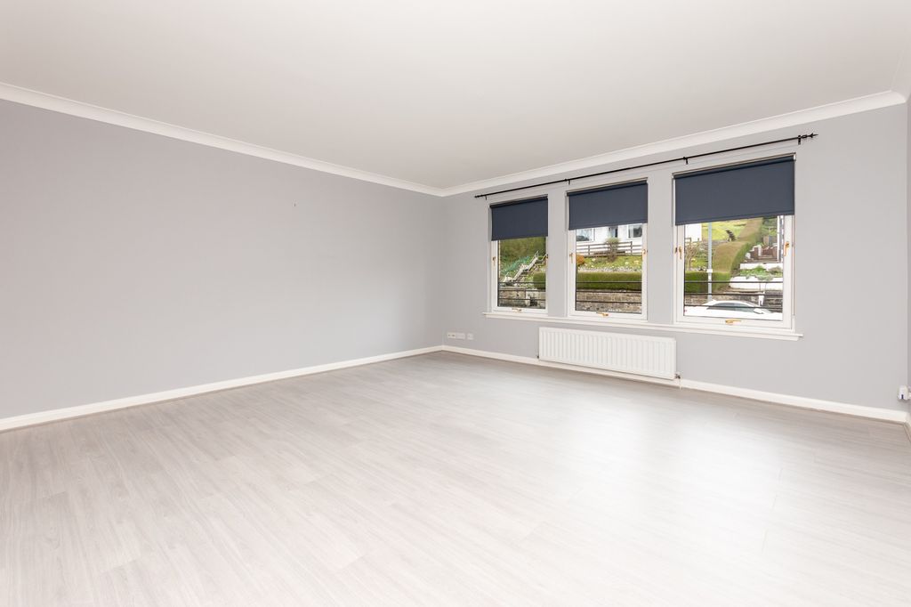 Property photo 2 of 14 2