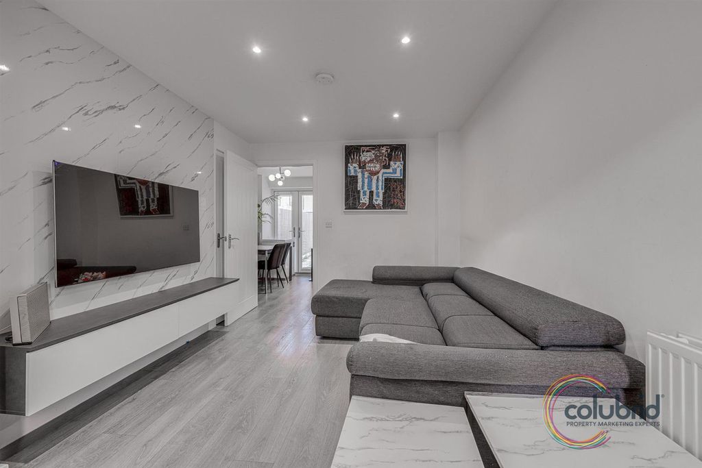 Property photo 2 of 16 0G1A0910-0G1A0914.Jpg