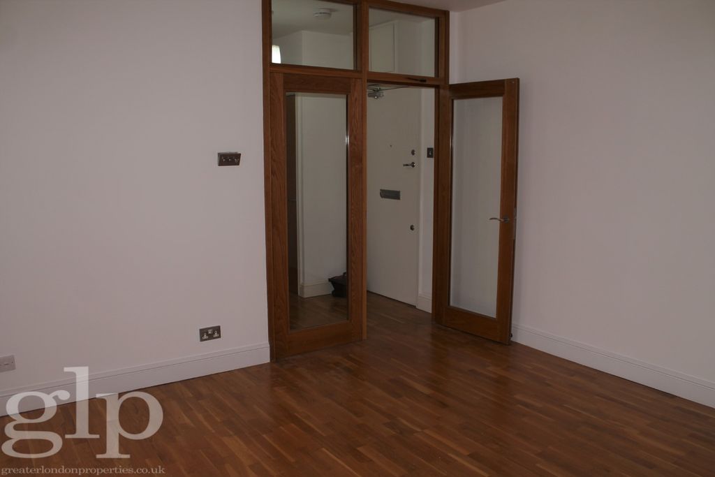 Property photo 3 of 16 4323022