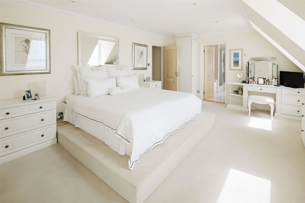 Additional image 16 of 3 bed flat for saleLongbeach, Gorey Coast Road, Jersey JE3