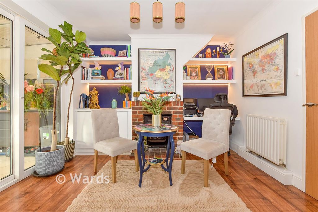 Property photo 2 of 16 Dining Area