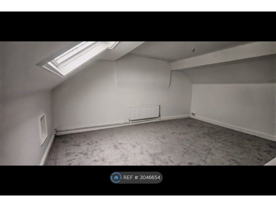 Property photo 2 of 31