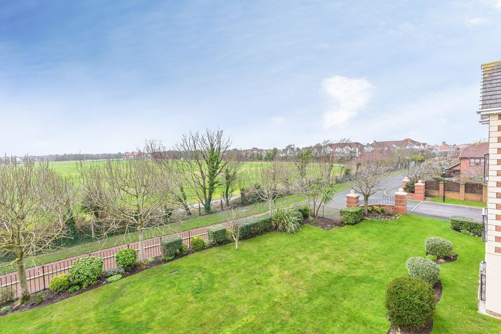 Property photo 2 of 24 Pbox-Img.Jpg