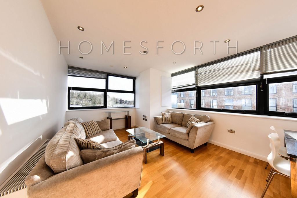 Property photo 1 of 16 Photo 15
