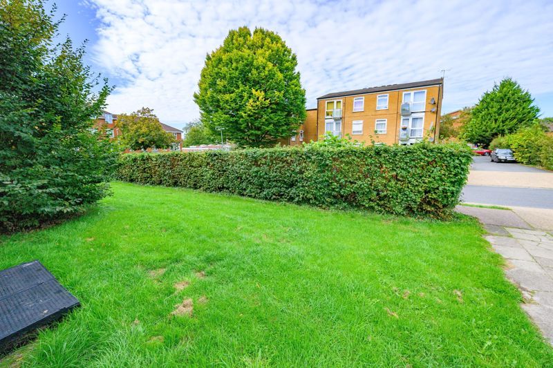 Property photo 2 of 9 Communal Gaden