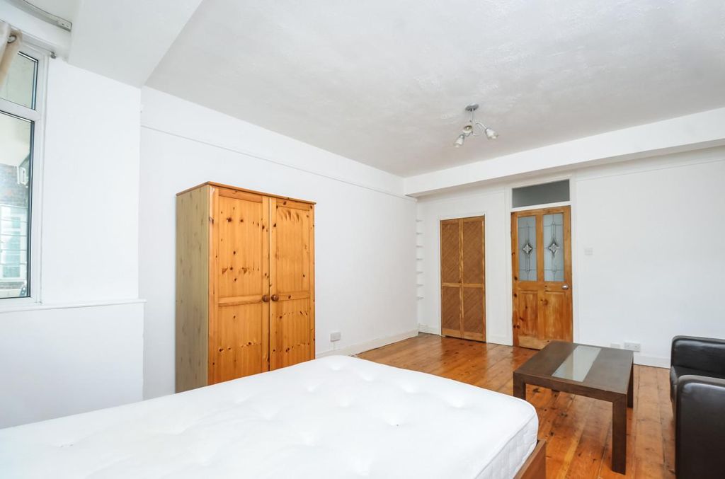 Property photo 3 of 8 Living Room