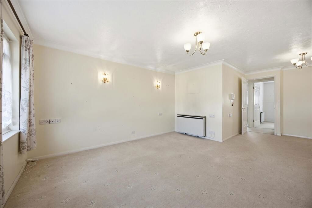 Property photo 3 of 16