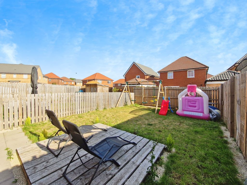 Property photo 3 of 14 89974F8F-1000060728