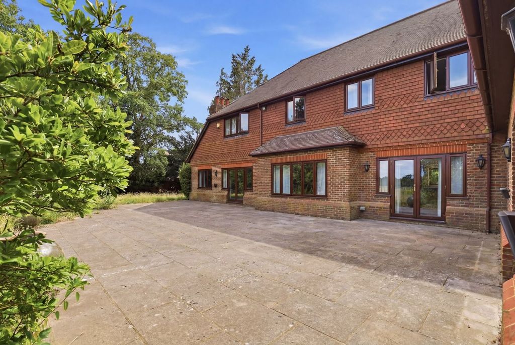 Property photo 3 of 48