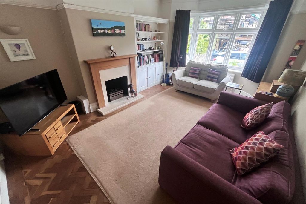 Property photo 3 of 16 2A.Jpg