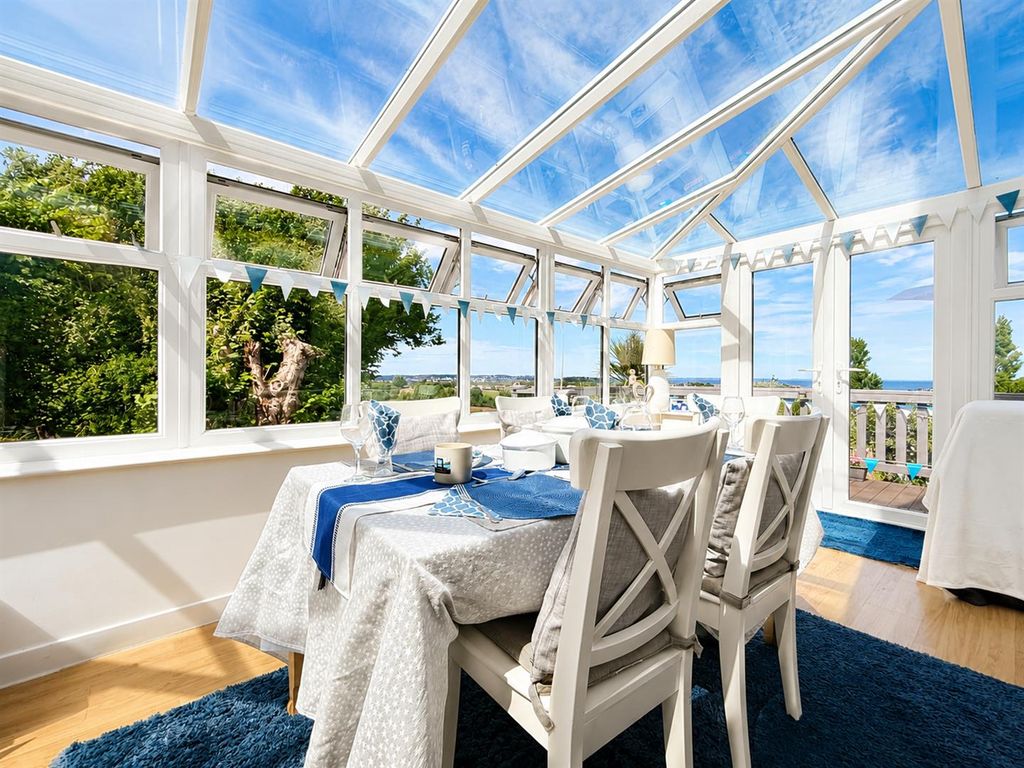 Property photo 3 of 21 Conservatory.Png