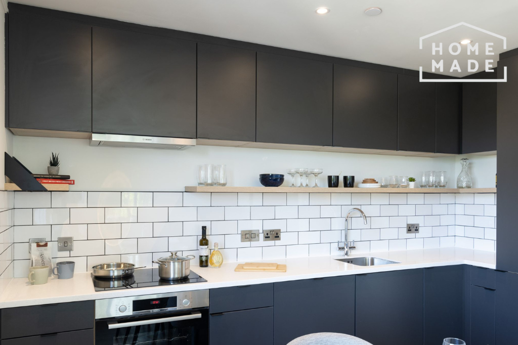 Property photo 3 of 19 Eaa688229Be298584001Ae693F80