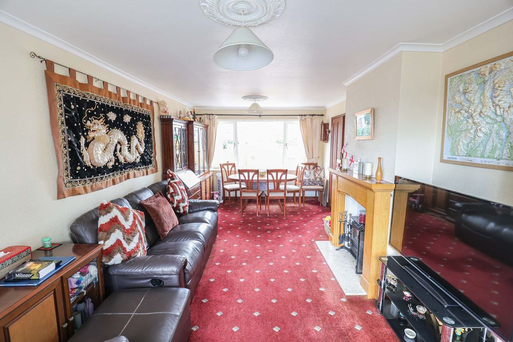 Property photo 3 of 13 Dining Lounge
