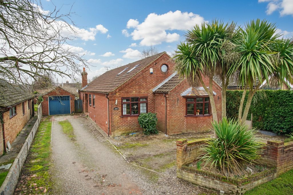 Property photo 1 of 32