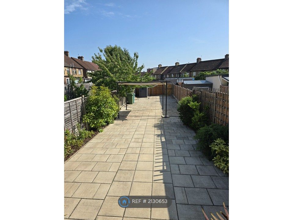 Property photo 3 of 6