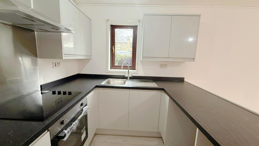 Property photo 2 of 5 Polish_20260206_125750492.Jpg