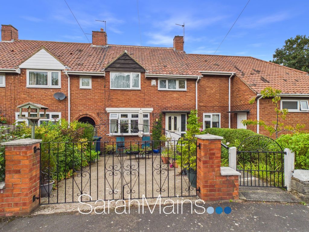 Property photo 1 of 11 External