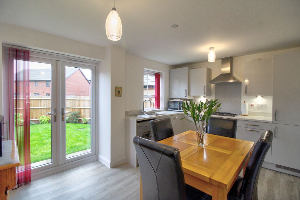 Property photo 3 of 23 1F878d2Ebe32Db2517Be97B15B61Fb29Ae7A6183.Jpg