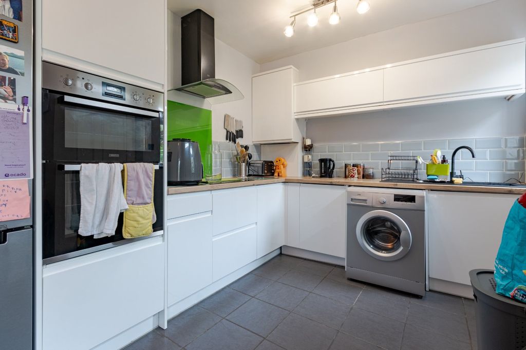 Property photo 3 of 16 Picture No. 02